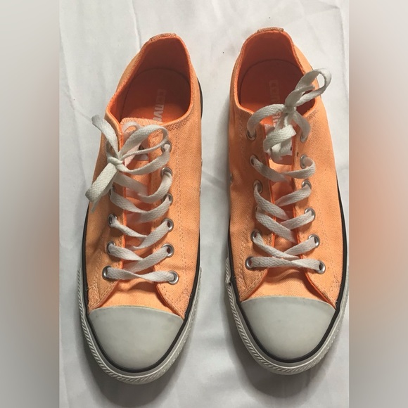 CONVERSE ALL STAR Sneakers. Light Orange. Woman’s Sz 10. EUC - Picture 2 of 4